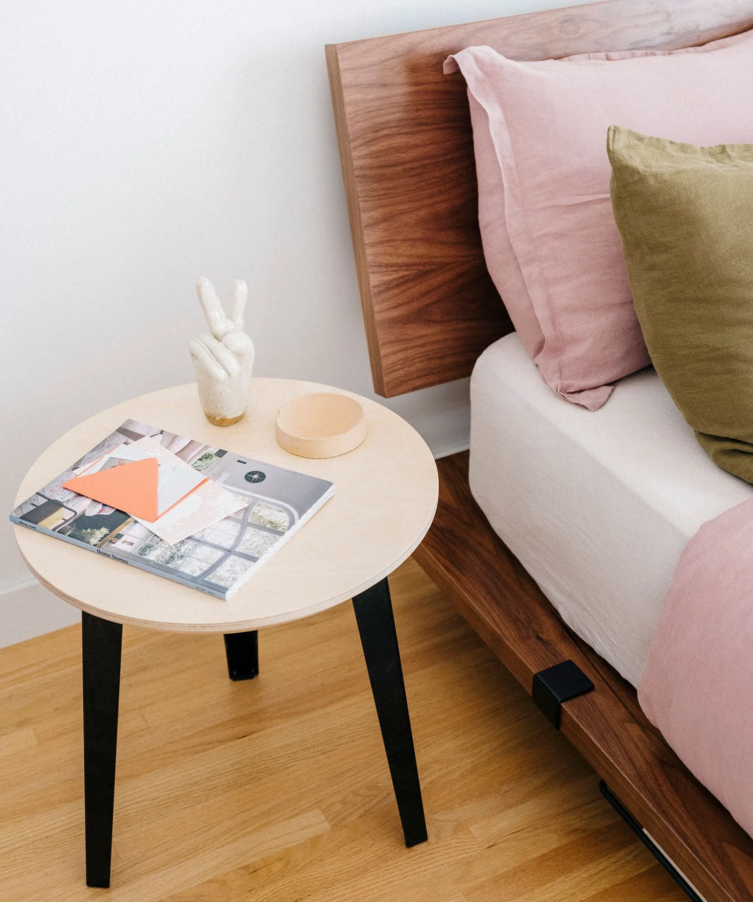 The Side Table - Image 29